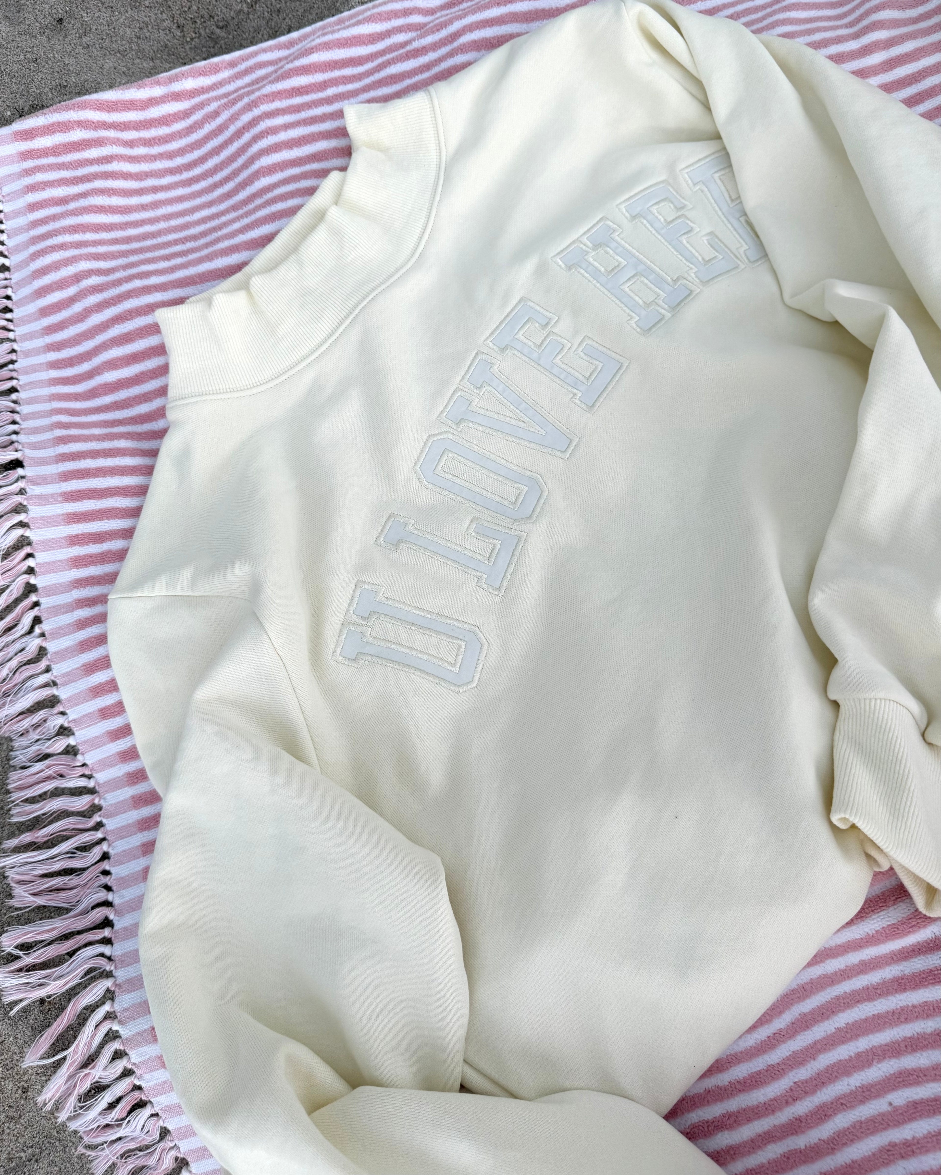 U LOVE HER Classic Mockneck